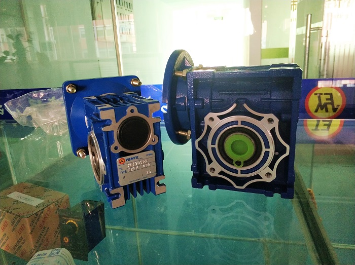 輸送機(jī)減速機(jī)，3KW減速機(jī),齒輪減速電機(jī),NMRV減速機(jī),蝸輪蝸桿減速機(jī)